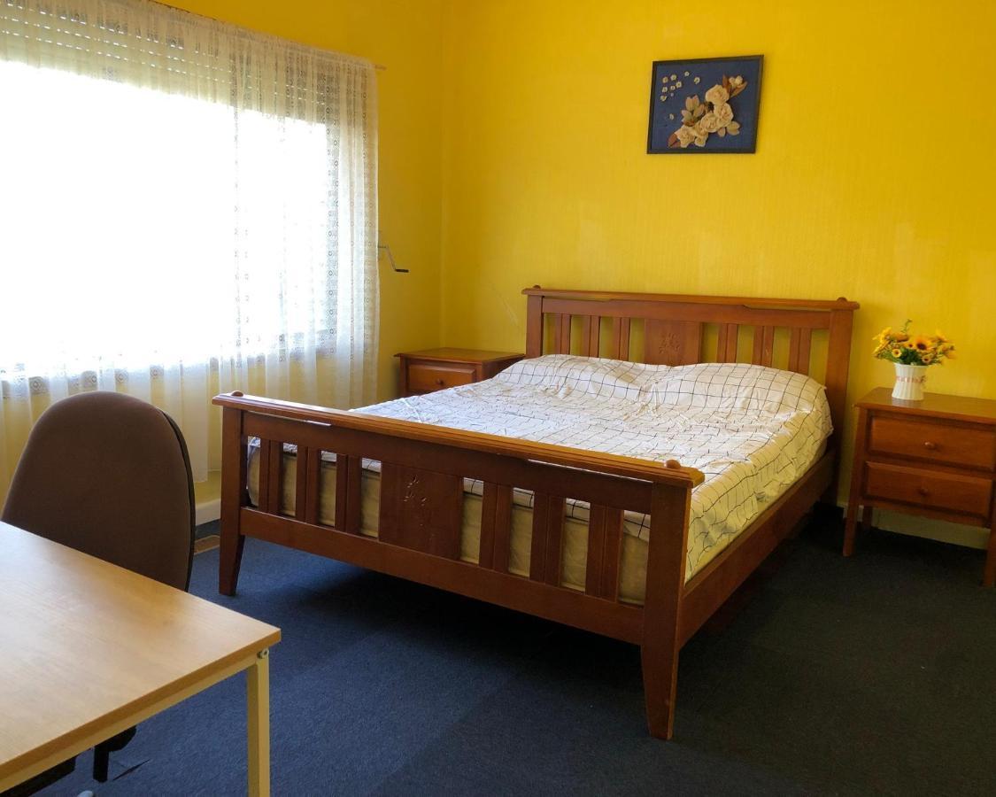 Double Room Melbourne Exterior photo